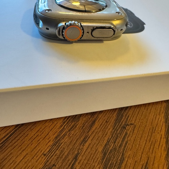 Apple Watch  Ultra 2 GPS Titanium case smart watch - Picture 10 of 16